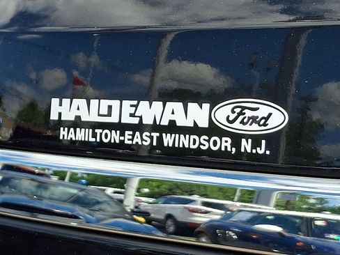 Used 2015 Ford Explorer 4WD image 30