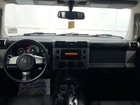 Used 2010 Toyota FJ Cruiser 4WD image 13