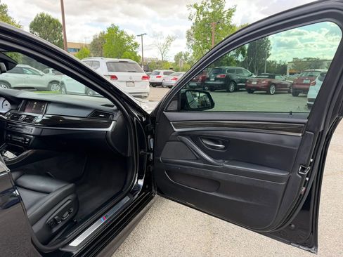 Used 2016 BMW 550i Sedan RWD image 24
