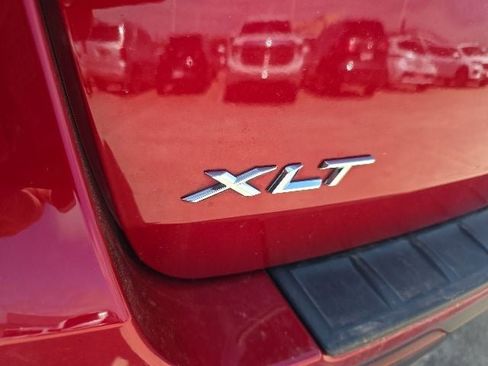 Used 2023 Ford Explorer XLT w/ Equipment Group 202A AWD/4WD image 12
