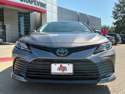 Used 2024 Toyota Camry LE FWD image 3