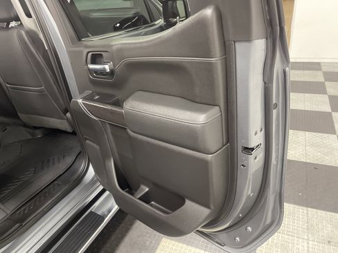 Used 2022 Chevrolet Silverado 1500 LTZ AWD/4WD image 19
