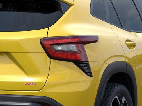 New 2025 Chevrolet Trax RS w/ Driver Confidence Package image 12