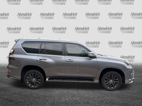 Used 2023 Lexus GX 460 Premium w/ Accessory Package AWD/4WD image 11