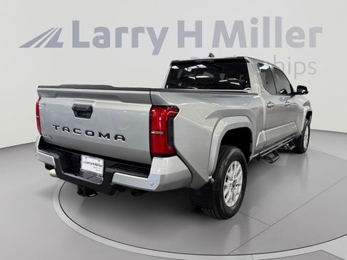 Certified 2026 Toyota Tacoma SR5 AWD/4WD image 5