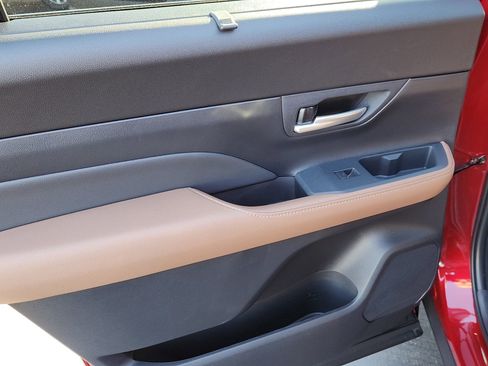 Used 2026 Toyota Grand Highlander AWD Hybrid image 23