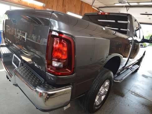 Used 2026 RAM 2500 Big Horn AWD/4WD image 19