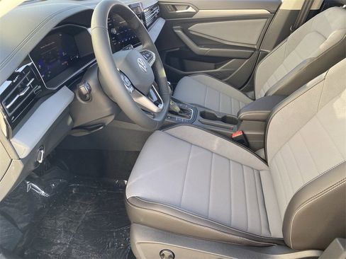 New 2026 Volkswagen Jetta SE image 15