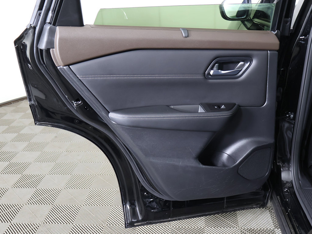 Used 2023 Nissan Rogue SV w/ SV Premium B Package AWD/4WD image 26