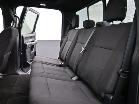 Used 2018 Ford F150 XLT w/ Equipment Group 302A Luxury AWD/4WD image 16