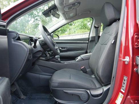 Used 2024 Hyundai Tucson SE AWD/4WD image 12