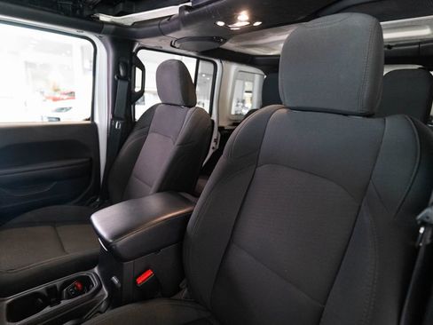 Used 2023 Jeep Wrangler Unlimited Sport AWD/4WD image 6