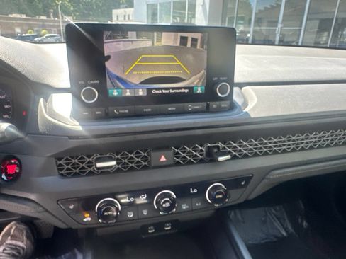 Used 2024 Honda Accord EX image 35