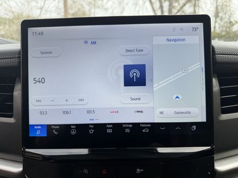 Used 2024 Ford Expedition XLT image 26