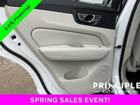 New 2026 Volvo XC60 B5 Ultra w/ Protection Package Premier image 27