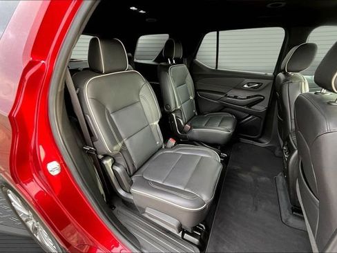 Used 2022 Chevrolet Traverse Premier AWD/4WD image 24