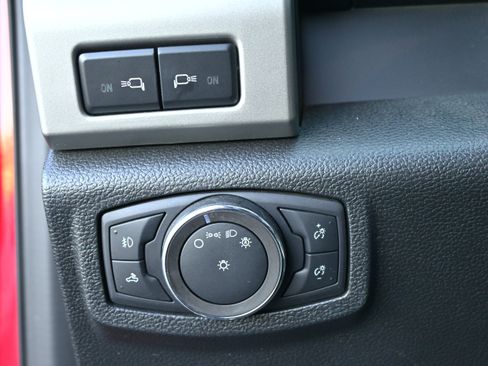 Used 2020 Ford F250 Lariat image 40