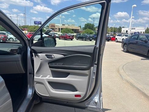 Used 2017 Honda Ridgeline RTL-T image 23