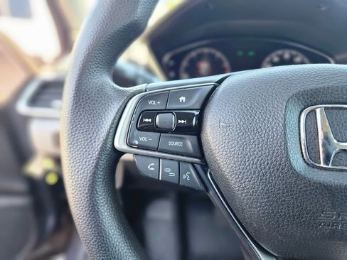 Used 2018 Honda Accord LX image 26
