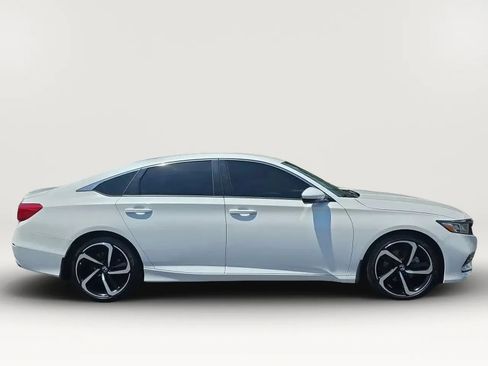Used 2019 Honda Accord Sport image 9