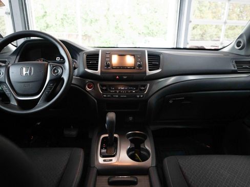 Used 2017 Honda Ridgeline RTS image 20