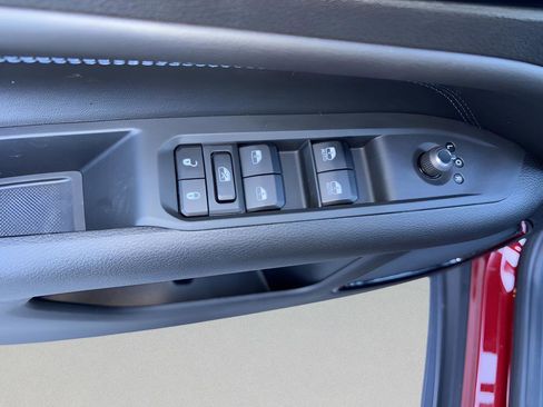 New 2026 Jeep Compass Latitude image 13