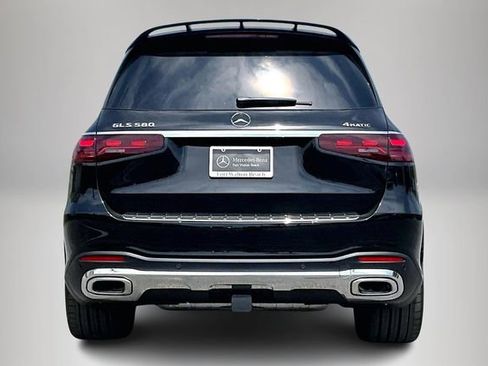 New 2026 Mercedes-Benz GLS 580 4MATIC image 3