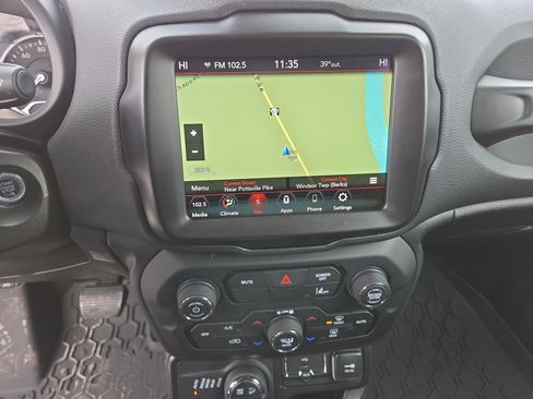 Certified 2023 Jeep Renegade Trailhawk AWD/4WD image 26