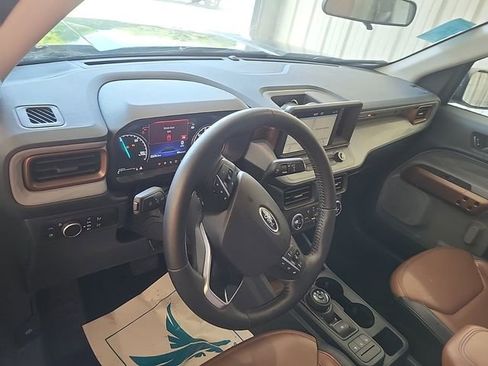 Used 2022 Ford Maverick Lariat FWD image 6
