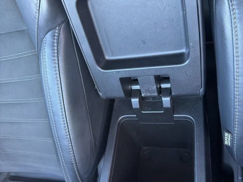 Used 2022 Mitsubishi Outlander SE AWD/4WD image 47