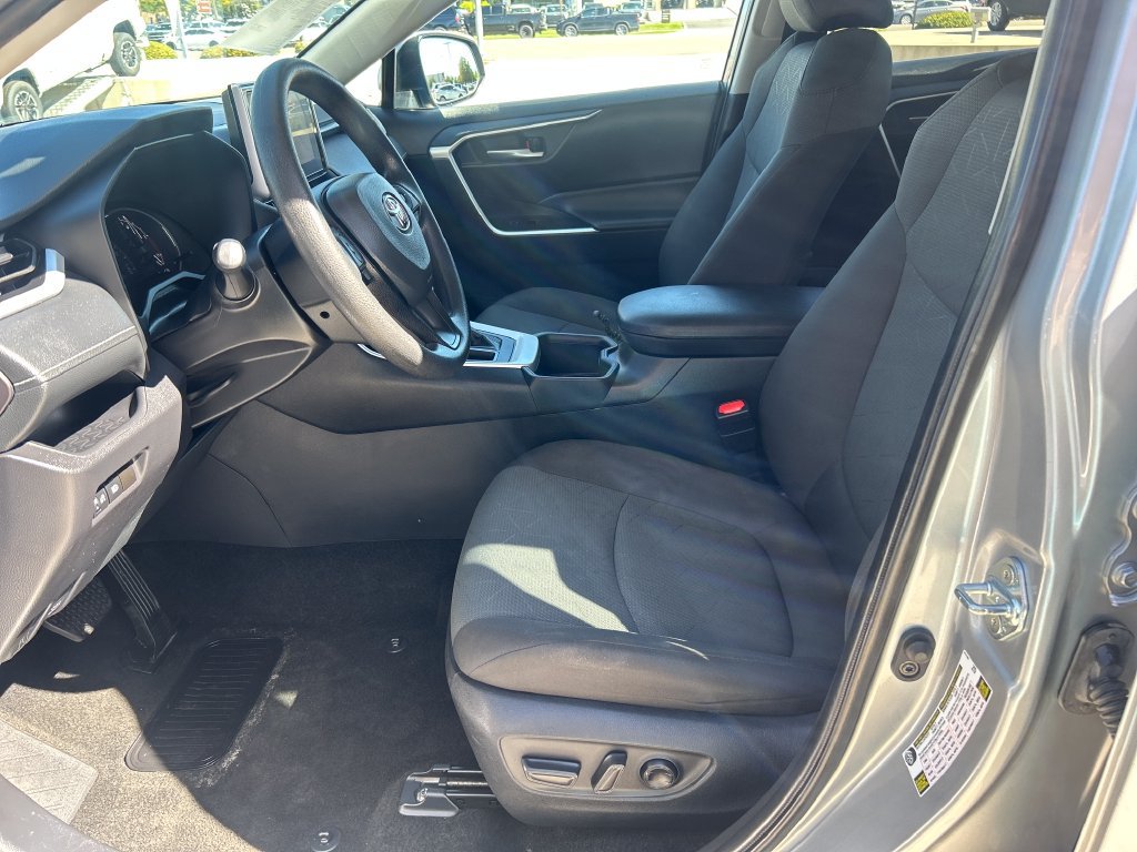 Certified 2025 Toyota RAV4 XLE AWD/4WD image 9
