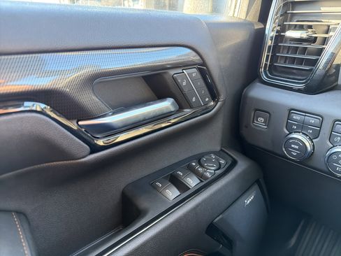 Used 2024 GMC Sierra 2500 AT4 w/ AT4 Premium Plus Package image 26