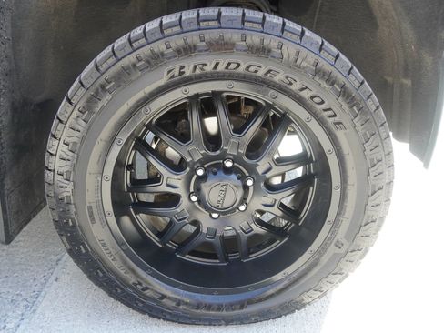 Used 2014 Chevrolet Silverado 1500 LT AWD/4WD image 29