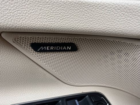 Used 2016 Jaguar XF Prestige RWD image 23