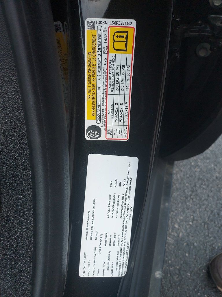 Used 2023 GMC Acadia AT4 w/ GMC Pro Grade Package AWD/4WD image 27