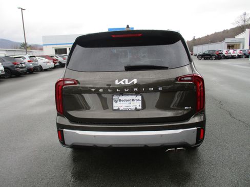 Used 2023 Kia Telluride S w/ S Sunroof Package image 6