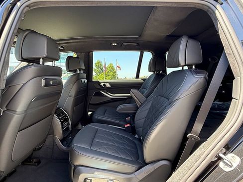New 2027 BMW X7 xDrive40i w/ M Sport Package AWD/4WD image 15