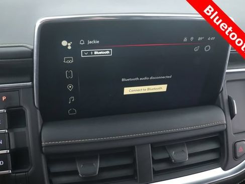 Used 2023 GMC Yukon SLT w/ SLT Premium Package AWD/4WD image 4