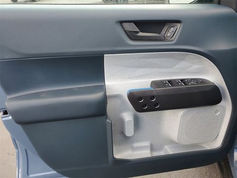 New 2025 Ford Maverick XLT w/ XLT Luxury Package image 18