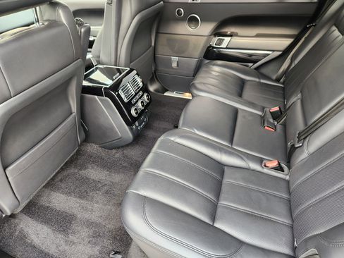 Used 2017 Land Rover Range Rover Long Wheelbase Supercharged image 30