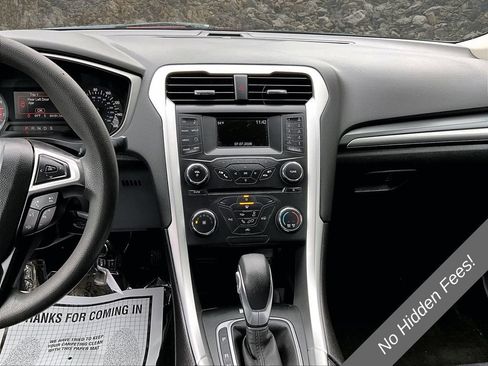 Used 2014 Ford Fusion SE FWD image 6