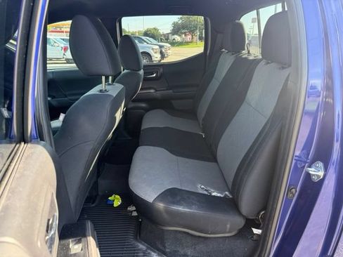 Used 2023 Toyota Tacoma TRD Sport w/ Technology Package AWD/4WD image 13