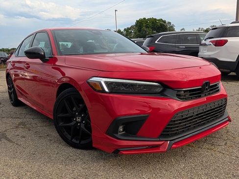 Used 2023 Honda Civic Sport image 4