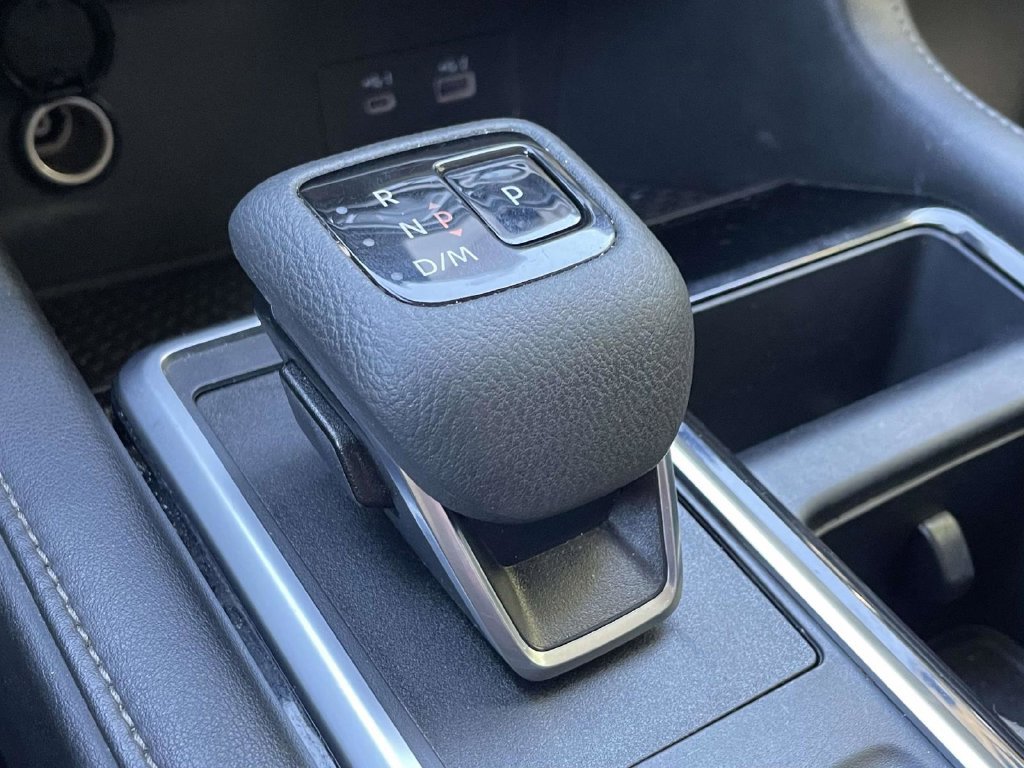 Used 2024 Nissan Pathfinder SV AWD/4WD image 40
