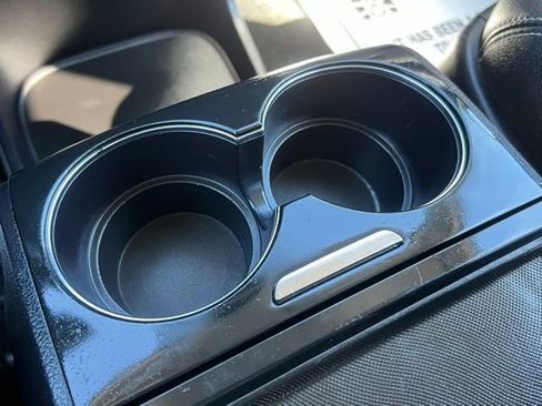 Used 2018 Toyota Sienna SE image 33