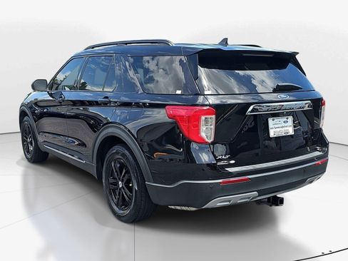 Used 2022 Ford Explorer XLT w/ Equipment Group 202A RWD image 5
