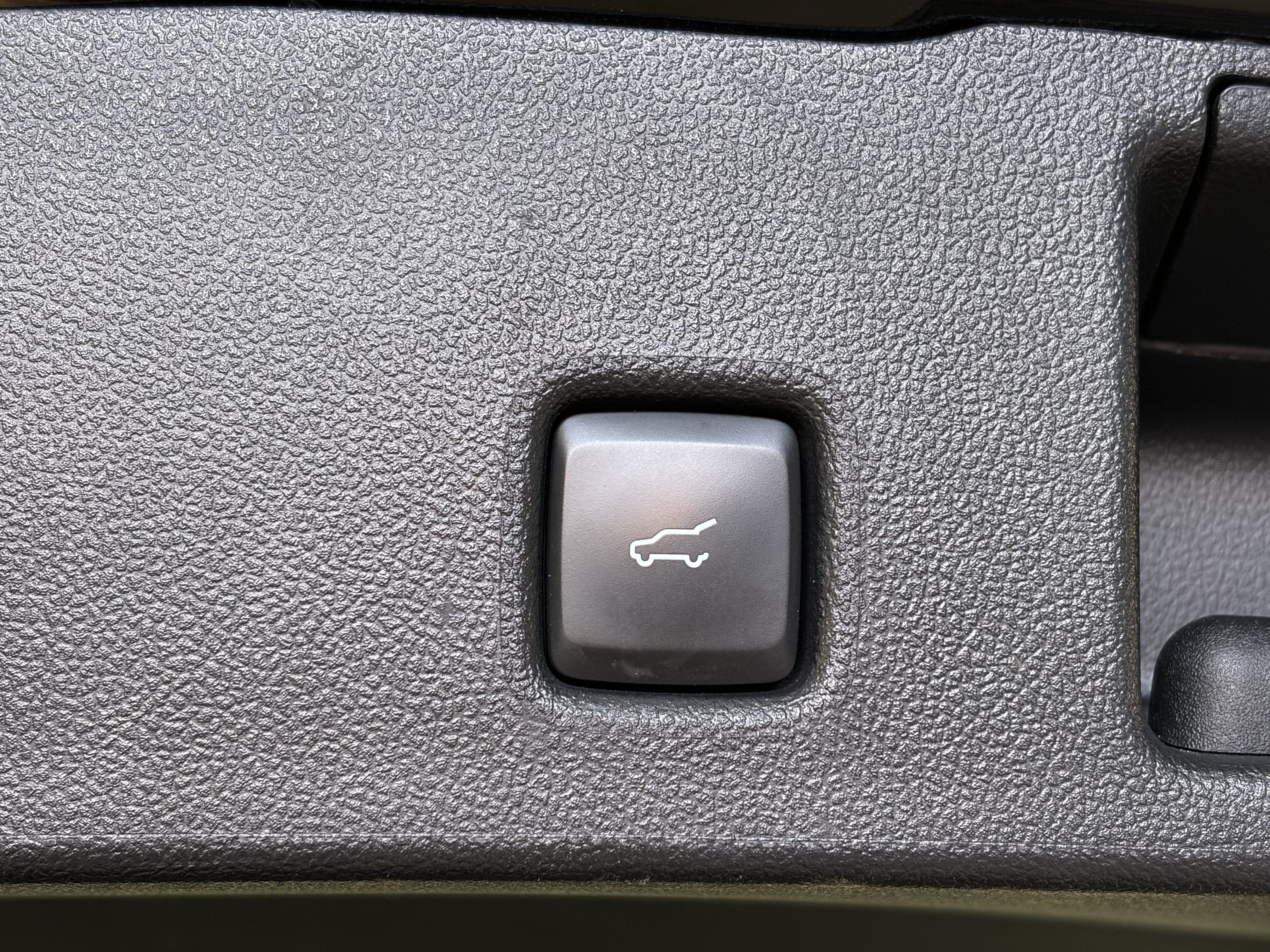 Used 2025 Ford Escape ST-Line Select AWD/4WD image 15