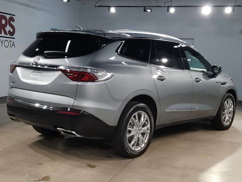 Used 2023 Buick Enclave Premium w/ Experience Buick Package image 7