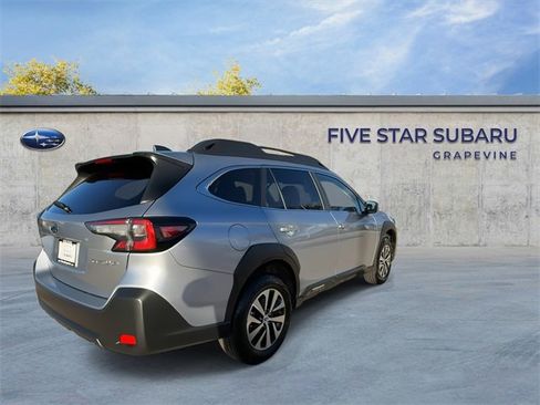 Certified 2025 Subaru Outback Premium image 8