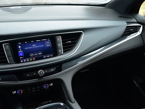 Used 2023 Buick Enclave Premium w/ Experience Buick Package image 28